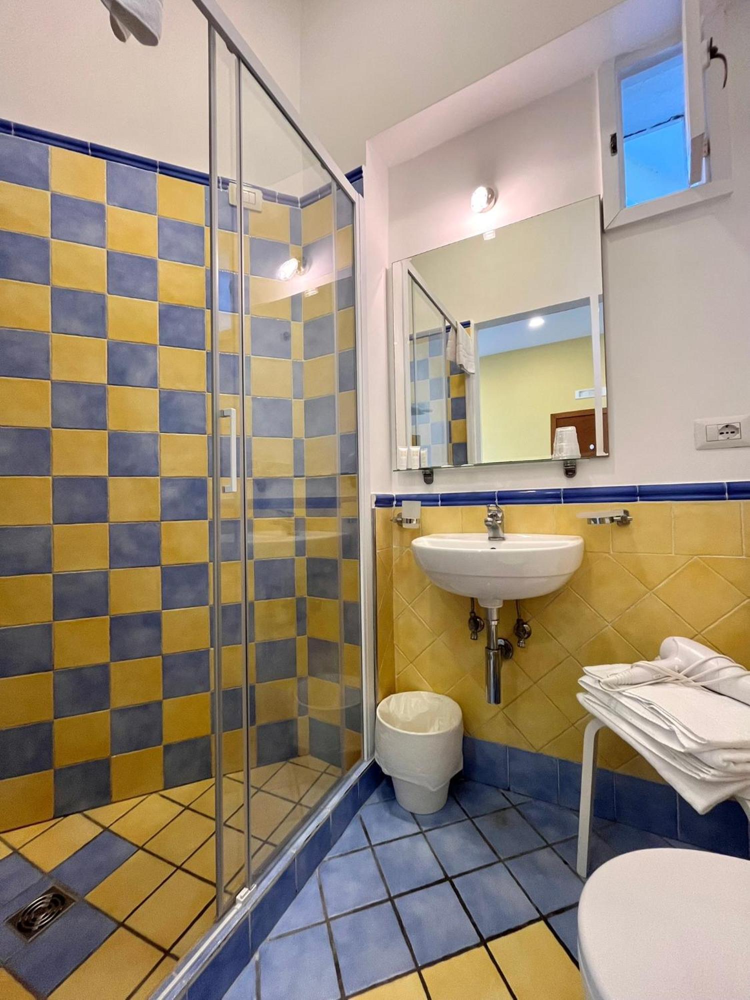 Hotel Sorrento Street View Esterno foto